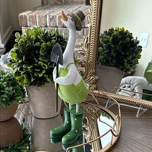 NEW! Vintage Inspired Charming Gardening Goose Statue